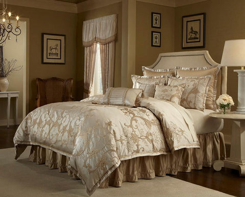 VERANDAH COMFORTER SET - IVORY